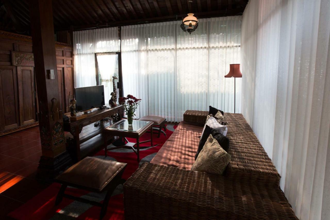Joglo Yudhistira Vila Sleman  Exterior foto